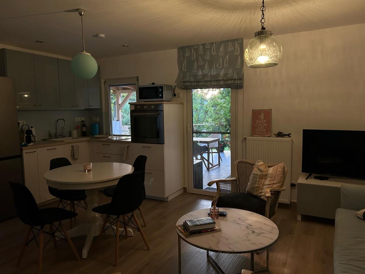 Villa Kisvirag Vendeghaz à Balatonvilágos Extérieur photo
